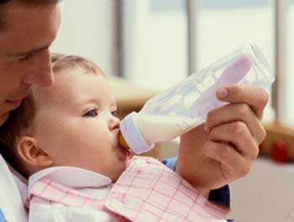 زمان از شیر گرفتن کودکان